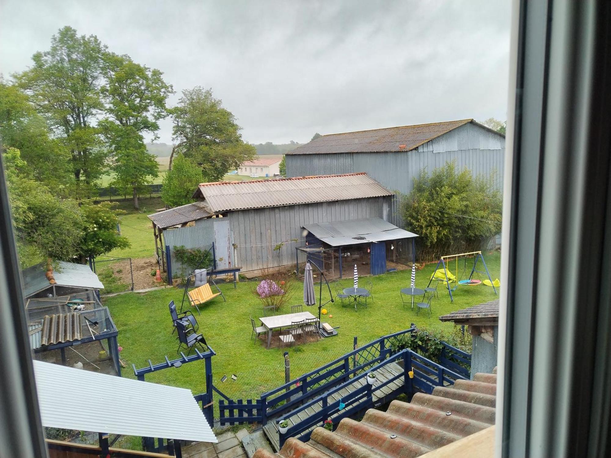 Appartement Gite Du Gardoir Boresse-et-Martron ภายนอก รูปภาพ